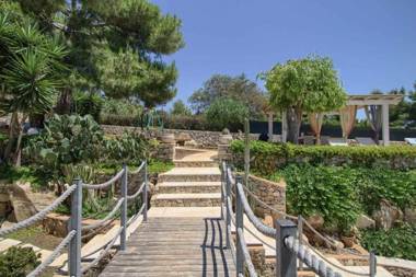 Apt B - Beach View Villa Controvento