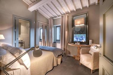 Villa Sassolini Luxury Boutique Hotel