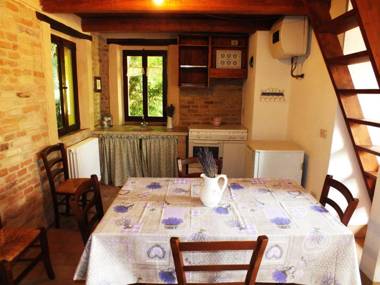 Agriturismo La Casa della Lavanda - Il Casale