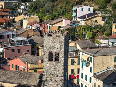 Villa Tanca Vith Terrace and Views