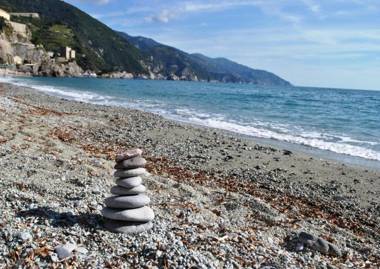 Santuario Nostra Signora di Soviore -  Casa per Fe
