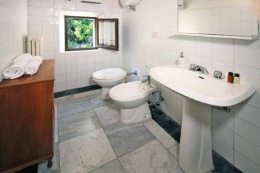 Mint Apartment - Super Central Quiet Romantic close to Finest Restaurants