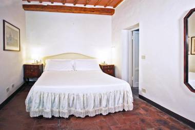 Mint Apartment - Super Central Quiet Romantic close to Finest Restaurants