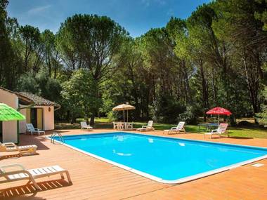 Gorgeous Holiday Home in Montecatini Val di Cecina with Pool