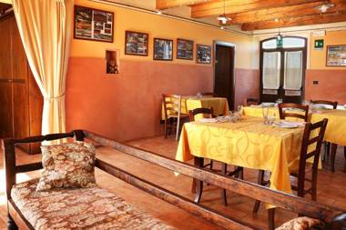 6 bedrooms villa with private pool furnished garden and wifi at Montecarotto