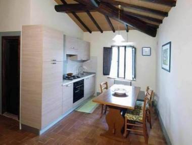 Vintage Holiday Home in Montaione with Pool