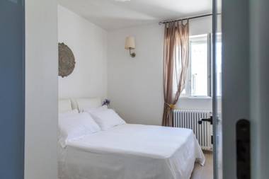 HelloApulia - Panoramic Trullo Blue Ocean View