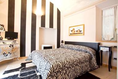 Studio with shared pool enclosed garden and wifi at Piazza