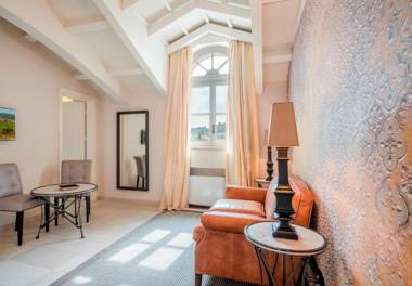 Spinerola Hotel in Cascina & Restaurant UvaSpina