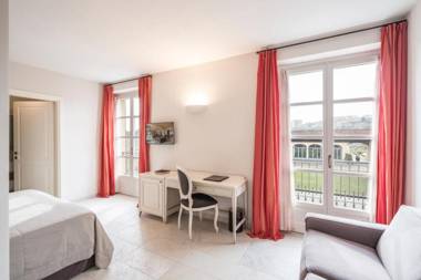 Spinerola Hotel in Cascina & Restaurant UvaSpina