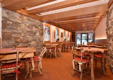 Post Hotel Ristorante Tyrol