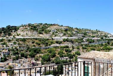 Modica Terrace