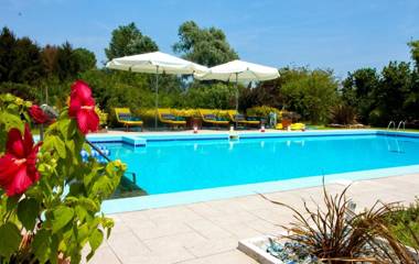 CA' LEONE - Sans Souci - Apartment in Villa with Pool