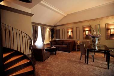 Grand Visconti Palace