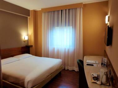 Hotel Mirage Sure Hotel Collection by Best Western