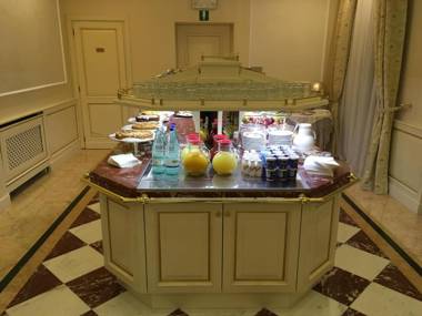 Andreola Central Hotel