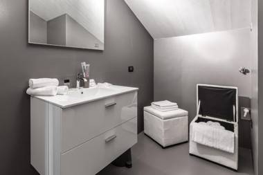 easyhomes - Brera Luxury Suites