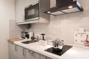 Porta Garibaldi White Flat