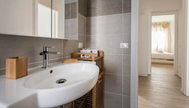 Italianway-Veniero 8