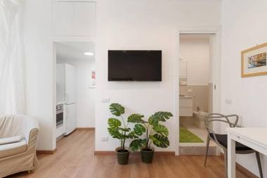 Amazing studio with botanic touch in the Center