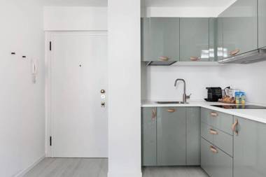 Elegante appartamento minimal dai tocchi botanici