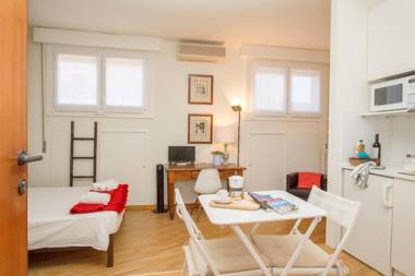 Amazing studio in San Babila