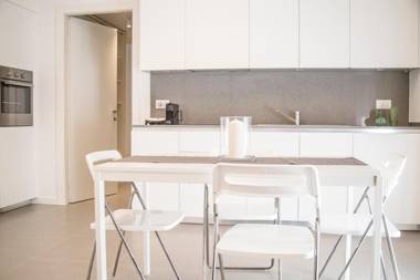 Luxury apt in Moscova (Gym+parking+private office)