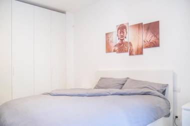 Luxury apt in Moscova (Gym+parking+private office)