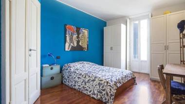 Stunning apt in the design district