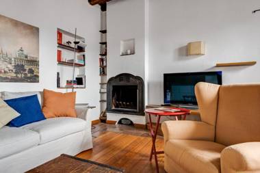 Duplex incantevole sui tetti nel cuore dei Navigli