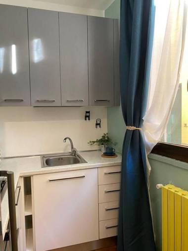 Design Villa with parking Navigli area Milan IT