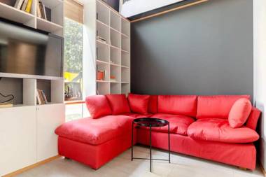 Design spacious loft in Navigli - Hosted by Sweetstay