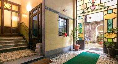 Commenda White Studio