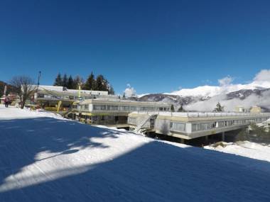 Marilleva 1400 Appartamenti Montana