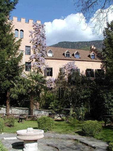 Schloss-Castel Pienzenau - Guestrooms & Apartments - B&B-Hotel & Restaurant