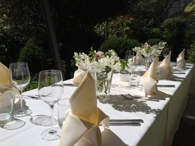 Schloss-Castel Pienzenau - Guestrooms & Apartments - B&B-Hotel & Restaurant