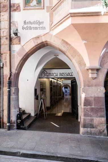 Stay Cooper Guesthouse zum Loewen