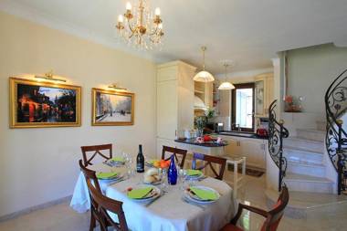 Le Petit Palais Villa