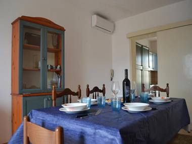Cosy Apartment Near The Beach With Balcony; Pets Allowed