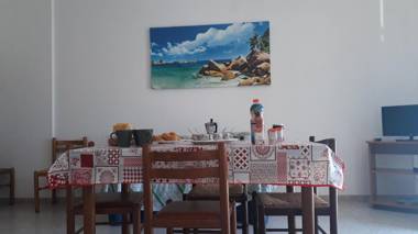 Charming Holiday Home Near The Beach With A Terrace Parking Available Pets