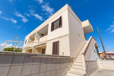 Carlotta's House by BarbarHouse