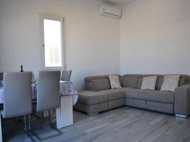 Nicely furnished holiday home in San Foca a few steps from Ll78 beach