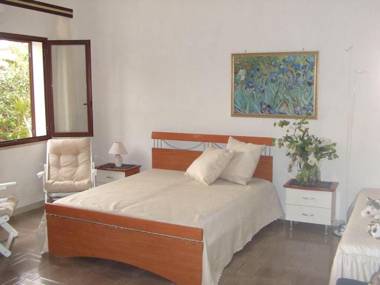 3 bedrooms appartement at Mazara del Vallo 100 m away from the beach with enclosed garden and wifi