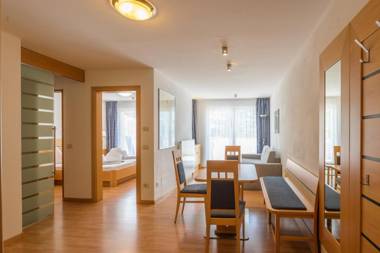 Glanzhof Hotel & Apartments