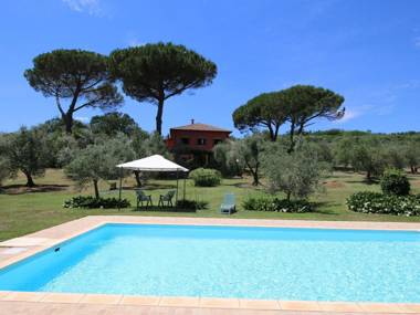 Stylish Apartment in Manziana with Swimming Pool