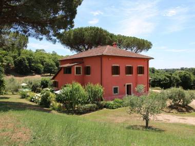 Stylish Apartment in Manziana with Swimming Pool