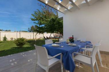 Villa Il Fenicottero Salentino by BarbarHouse