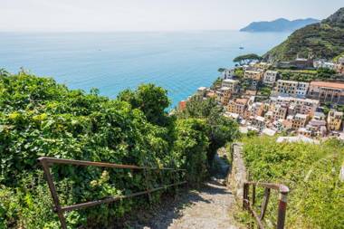 Riomaggiore Panoramic Apartment with Terrace! x6