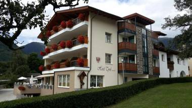 Hotel Tyrol