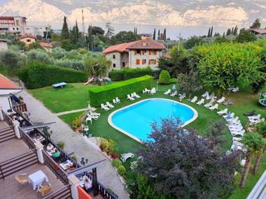 Park Hotel Val Di Monte ***S